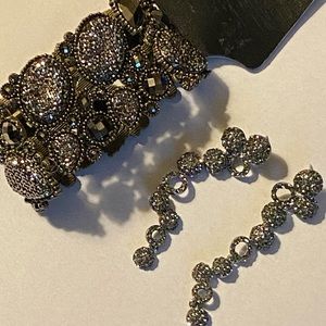 BRACELET & EARRING SET